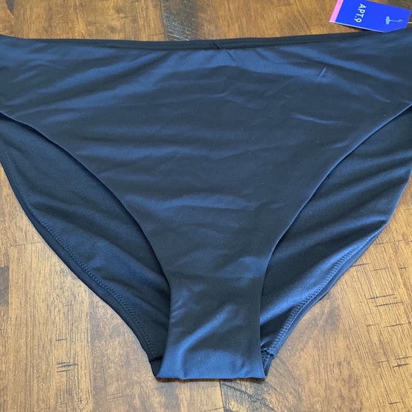 High Leg Mid Rise Bikini Bottoms - Picture 3 of 5